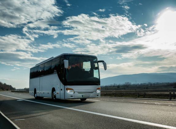 a que edad puedes viajar solo en autobús